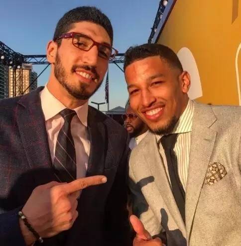 关键时刻参 关键时刻参